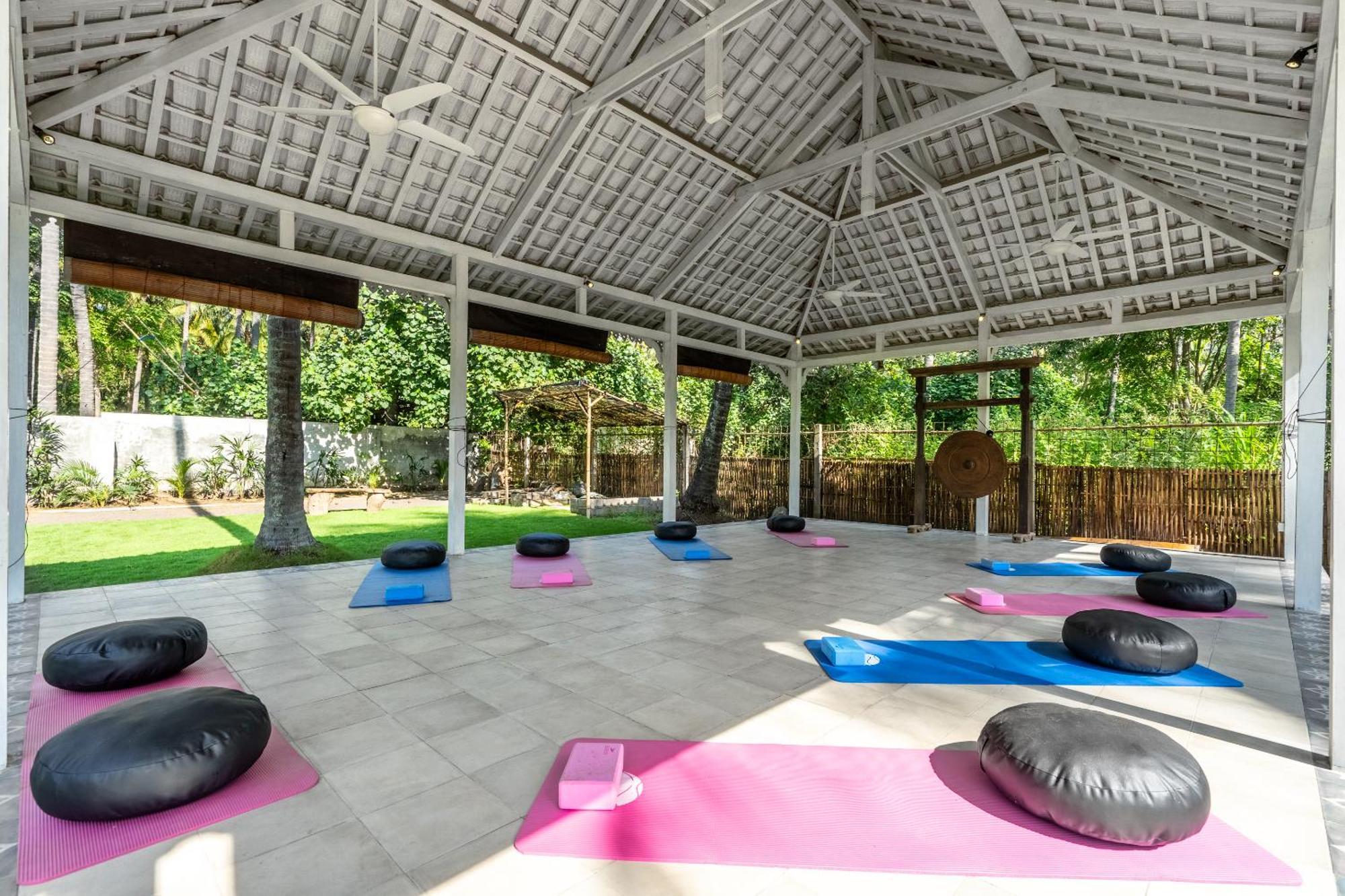 Senang Resort Tianyar Exteriér fotografie